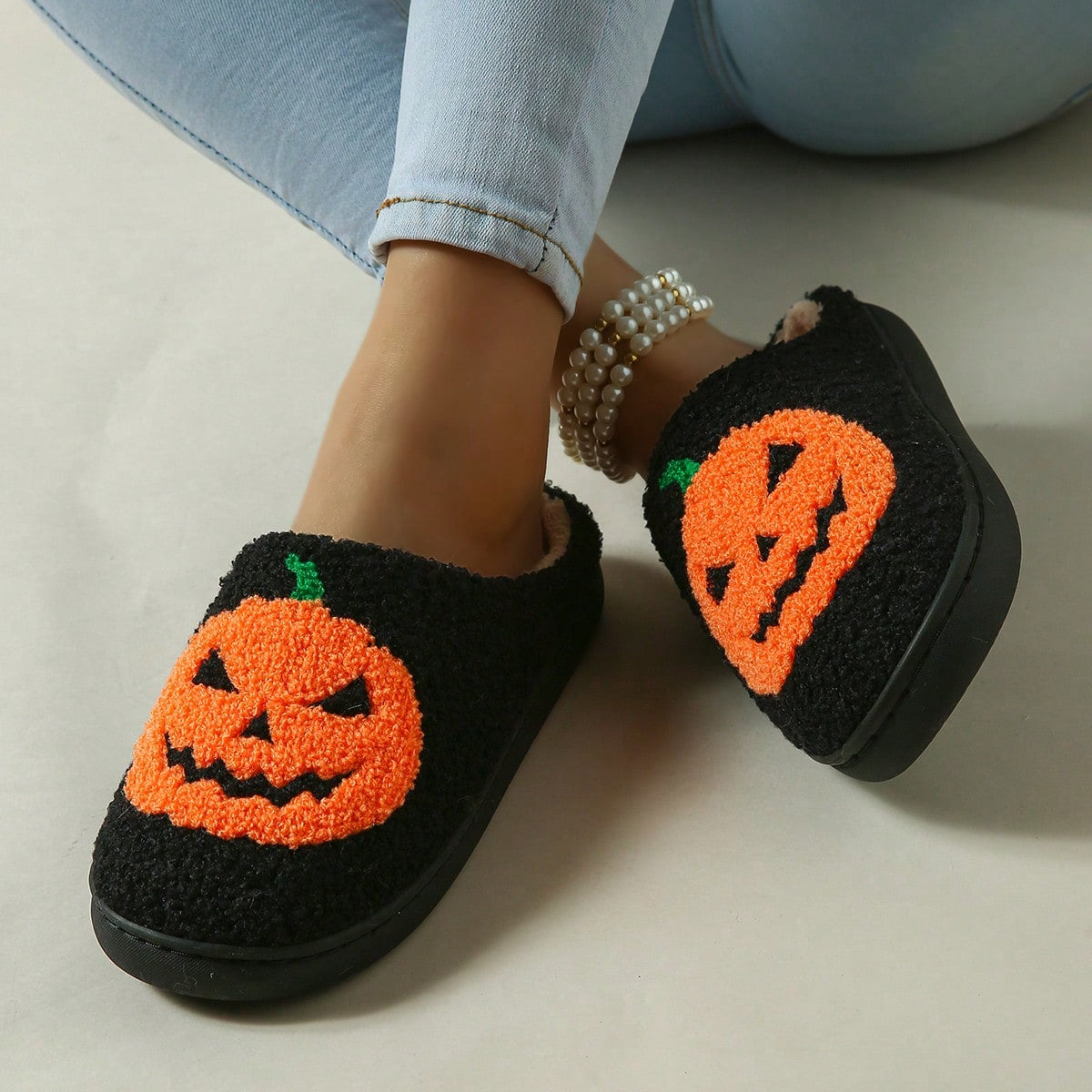 HUMTTO Spooky Halloween Slippers -Cozy Plush Ghost Pumpkin Home Shoes