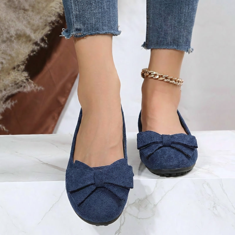 Women's wide fit, cushioned comfort ballet flats