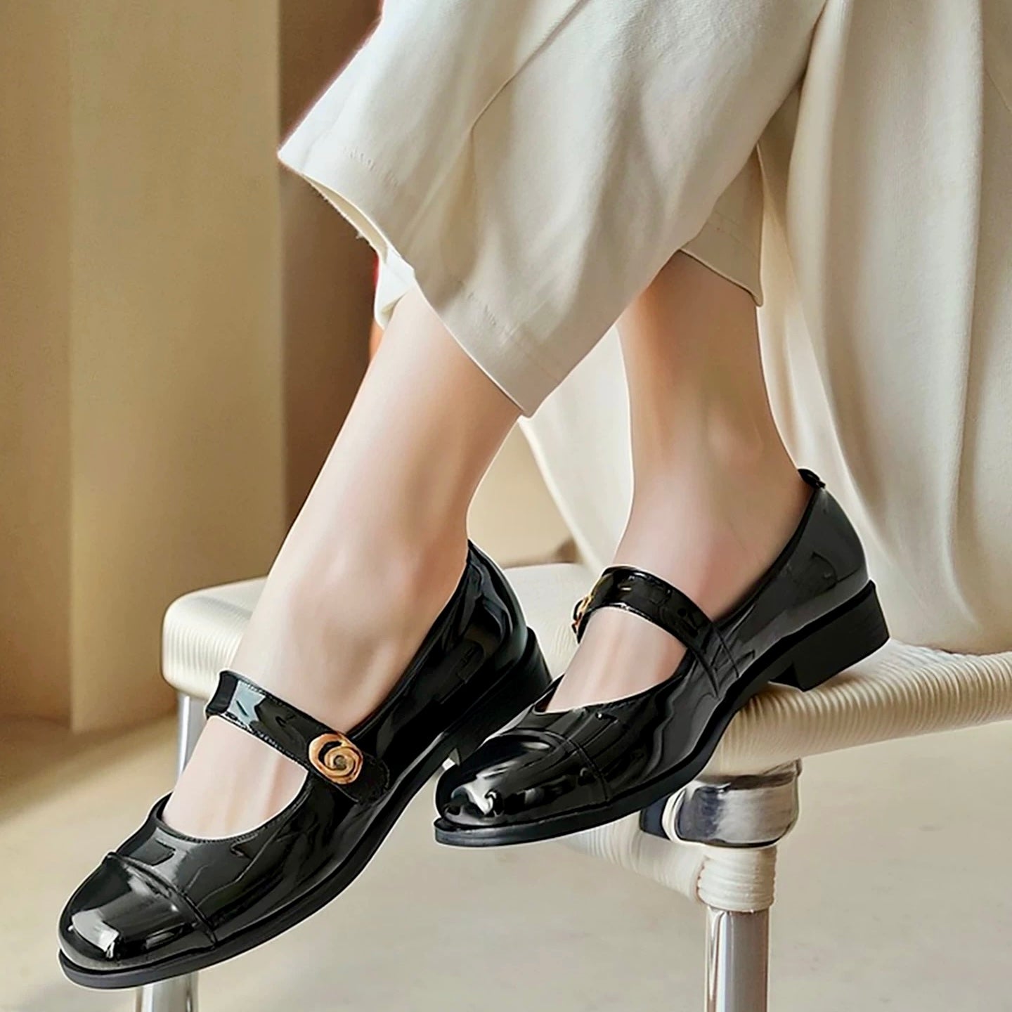 Humtto Premium Leather Mary Jane Flats | Orthopedic Arch Support for All - Day Pain Relief - Humtto UK