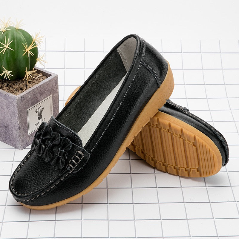 Humtto Women’s Orthopedic Slip-On Shoes – Soft Leather for Foot Pain Relief