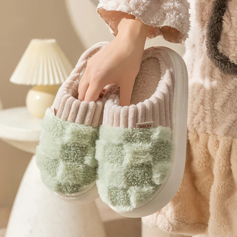 HUMTTO Unisex Cozy Plush Slippers–Non Slip Indoor House Shoes Wide Fit