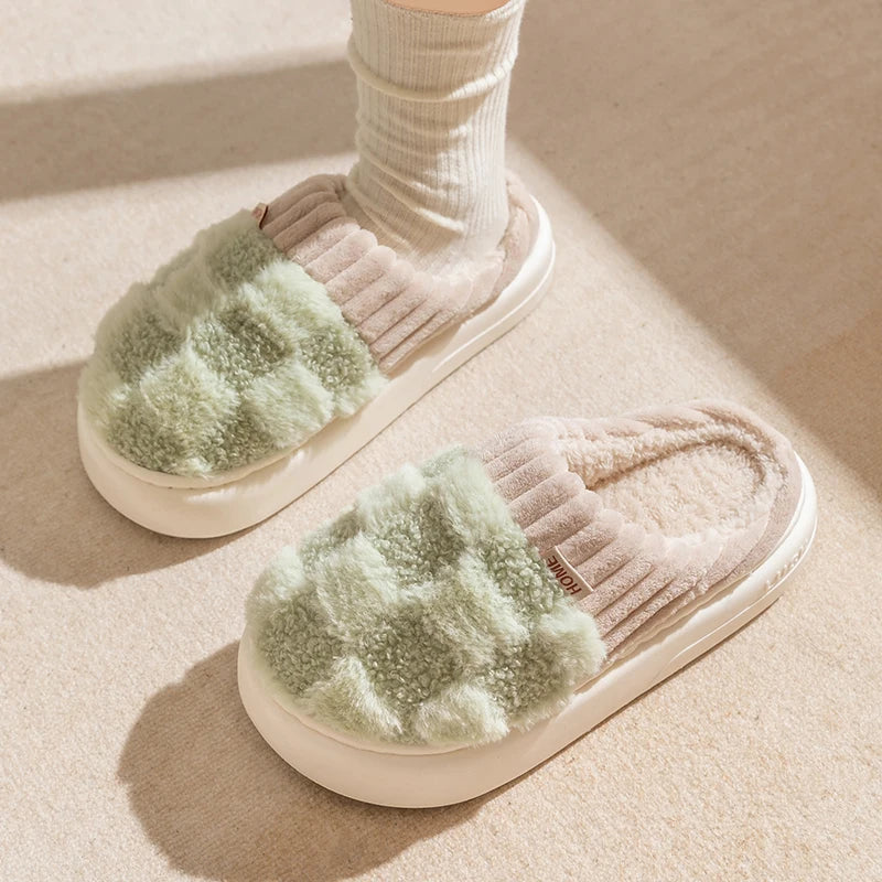 HUMTTO Unisex Cozy Plush Slippers–Non Slip Indoor House Shoes Wide Fit