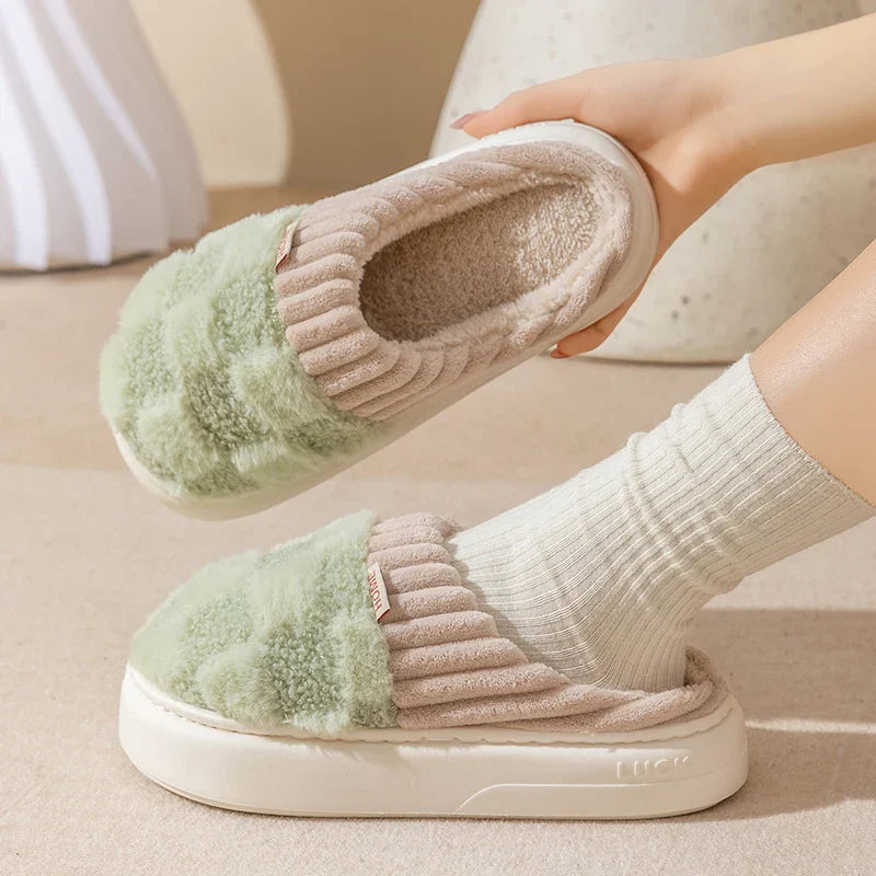 HUMTTO Unisex Cozy Plush Slippers–Non Slip Indoor House Shoes Wide Fit