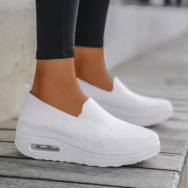 Humtto Women's Wide Platform Loafers: Orthopedic Comfort, Great Value