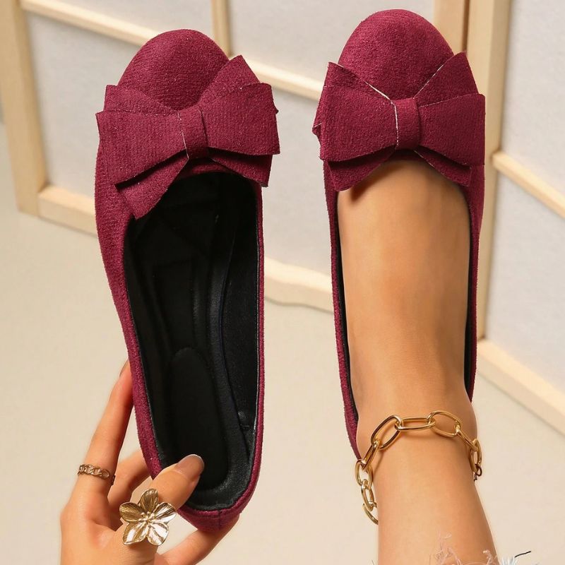 Women's wide fit, cushioned comfort ballet flats
