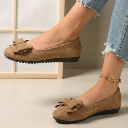 Women's wide fit, cushioned comfort ballet flats