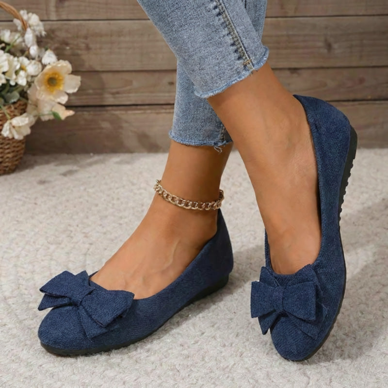 Women's wide fit, cushioned comfort ballet flats