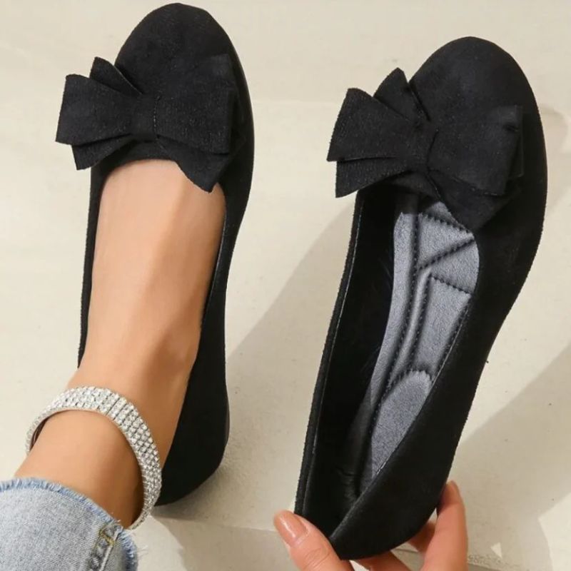 Women's wide fit, cushioned comfort ballet flats