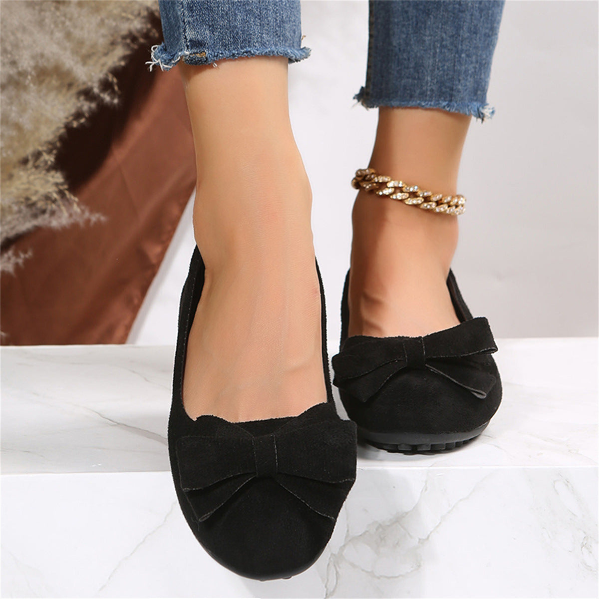 Women's wide fit, cushioned comfort ballet flats