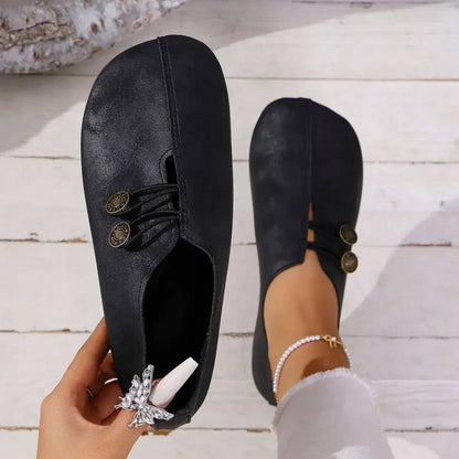 Women's wide fit, cushioned comfort loafers