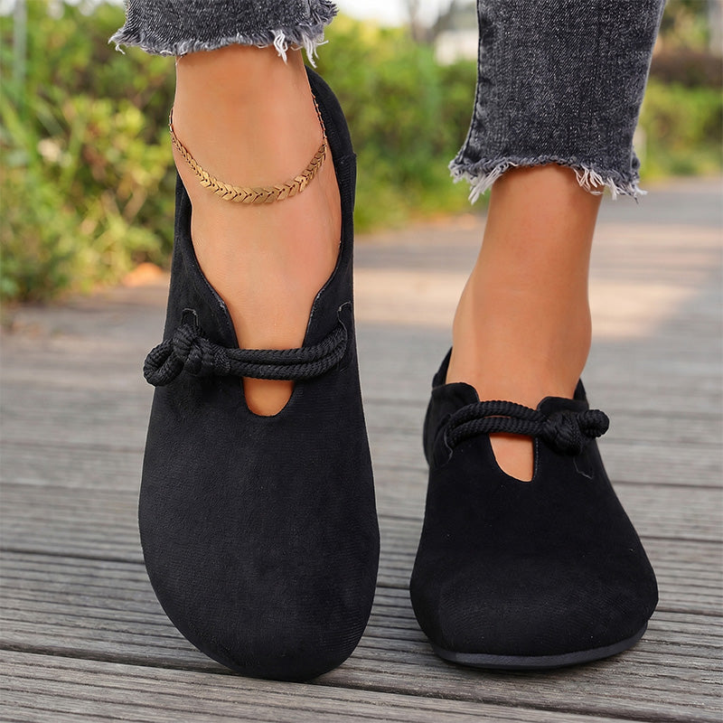 Women's wide fit, cushioned comfort loafers