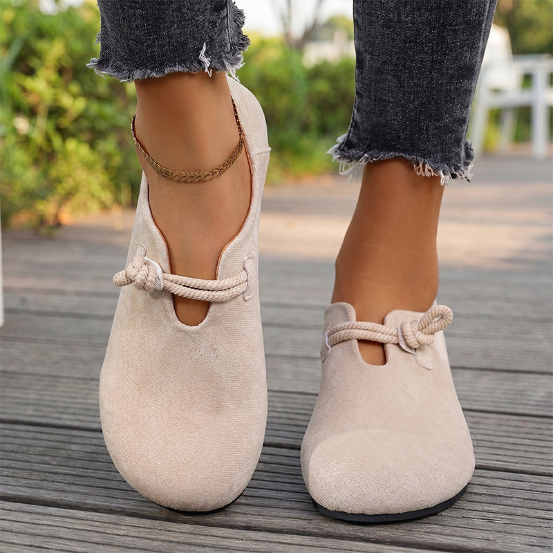 Women's wide fit, cushioned comfort loafers