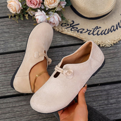 Women's wide fit, cushioned comfort loafers