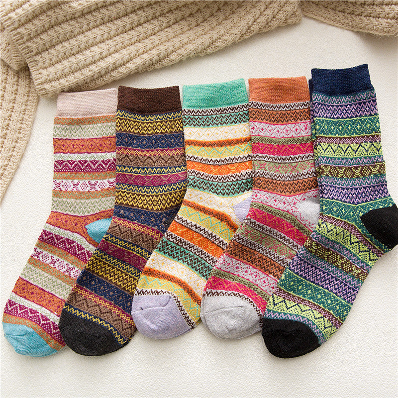 5 Pairs Unisex Nordic Style Knit Socks– Warm, Soft & Wide Fit Comfort