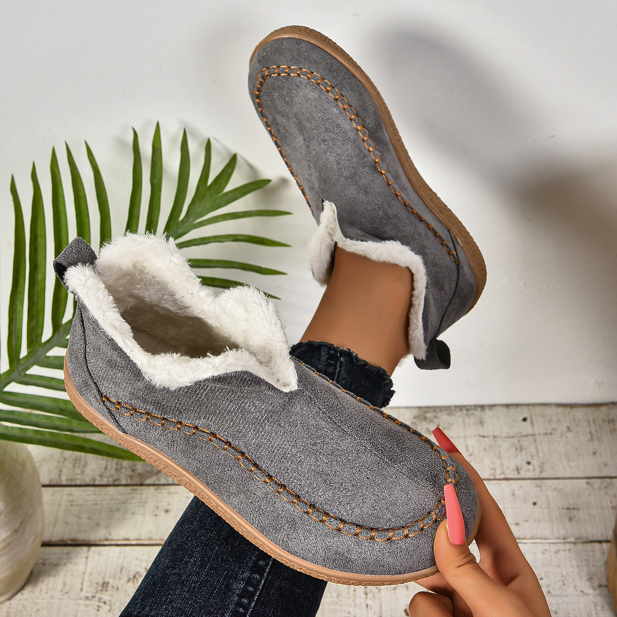 Comfy Arch Support Snow Boots: Plush Lined, Flat Sole, Non-Slip