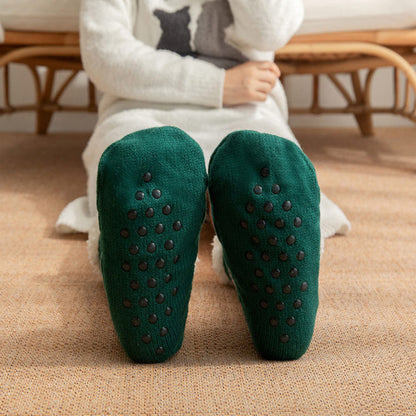 Women’s Christmas Fuzzy Slipper Socks with Warm Fleece & Grippers