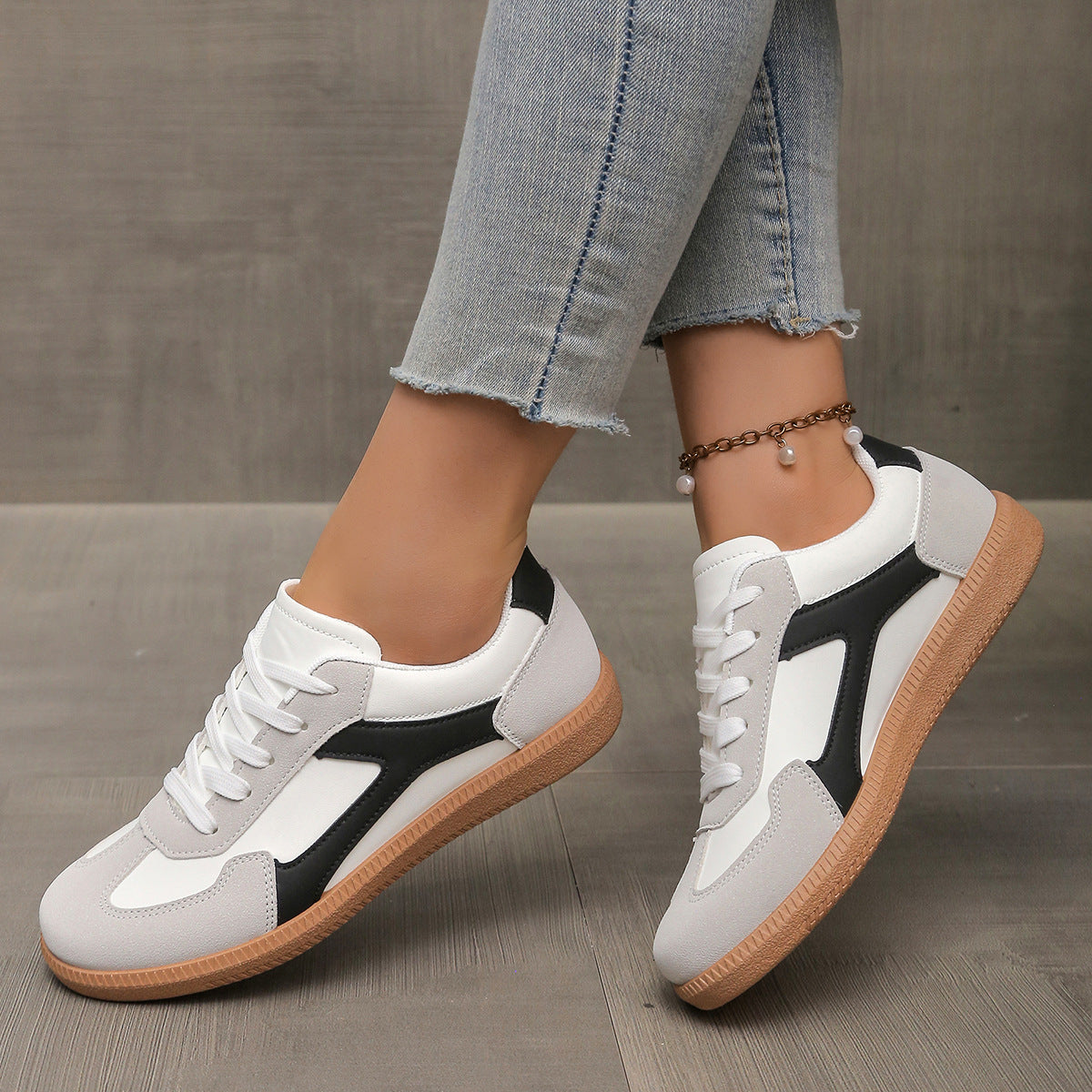 Humtto Women’s Orthopedic Sneakers-Wide Fit Suede Trainers for Comfort