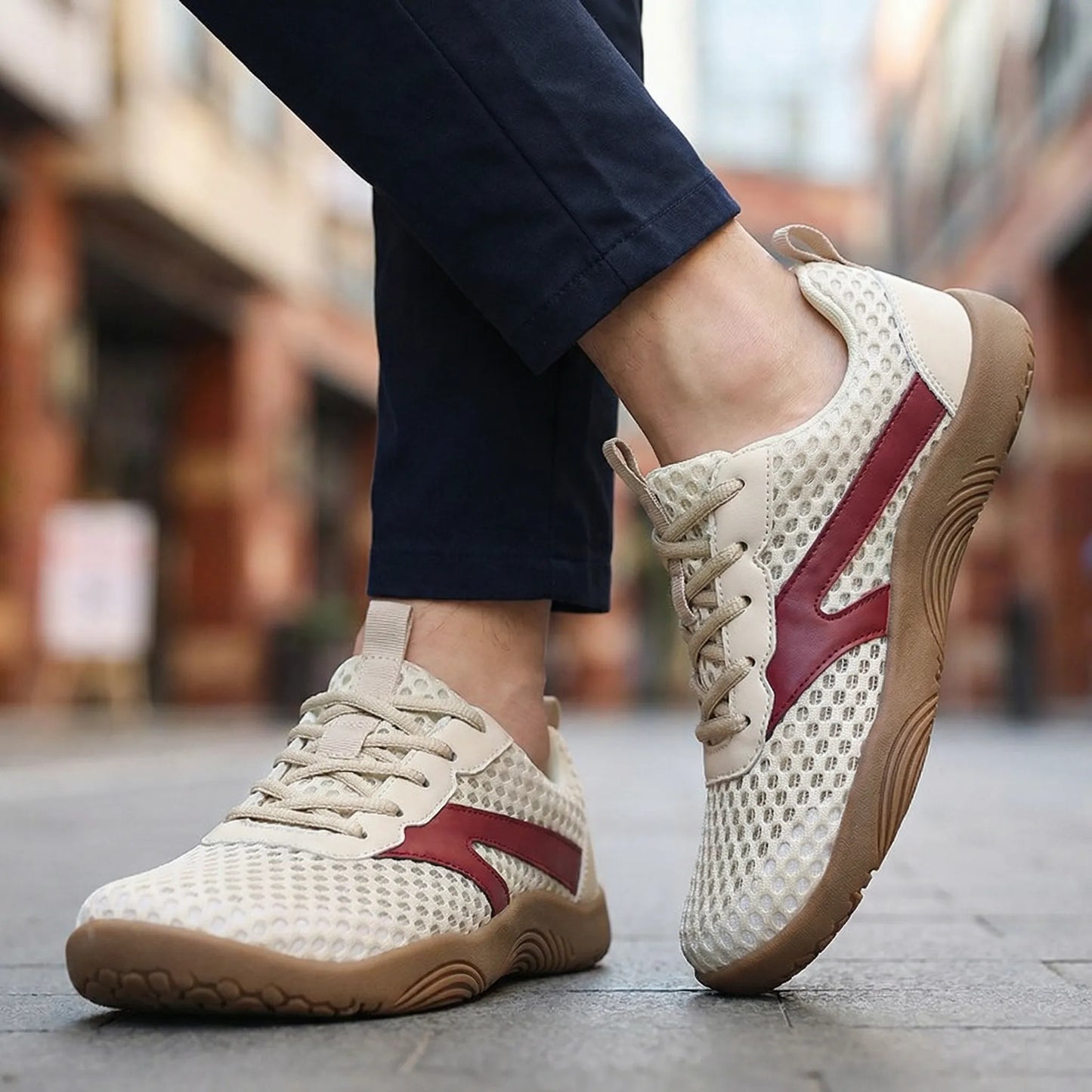 Men's wide fit, breathable upper, lightweight design trainers with everyday walking
