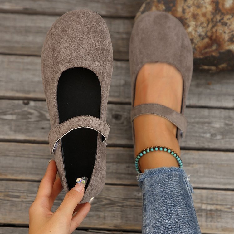 Women's wide fit, cushioned comfort Mary Jane flats