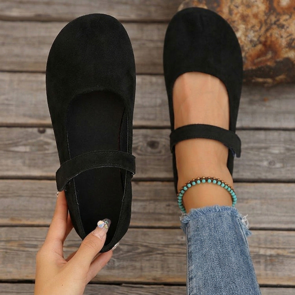 Women's wide fit, cushioned comfort Mary Jane flats