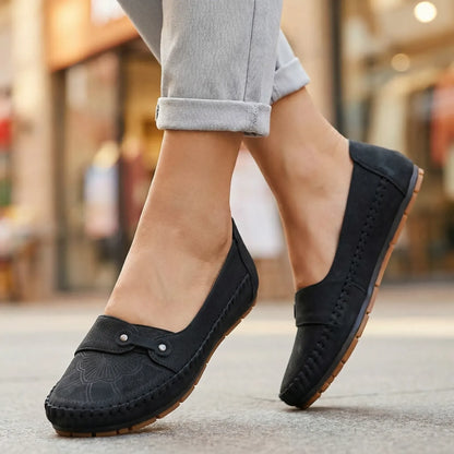 Women's extra wide fit, arch support, slip on design loafers with suede upper and everyday walking