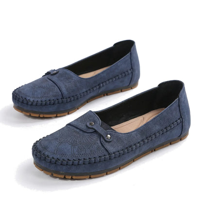 Women's extra wide fit, arch support, slip on design loafers with suede upper and everyday walking